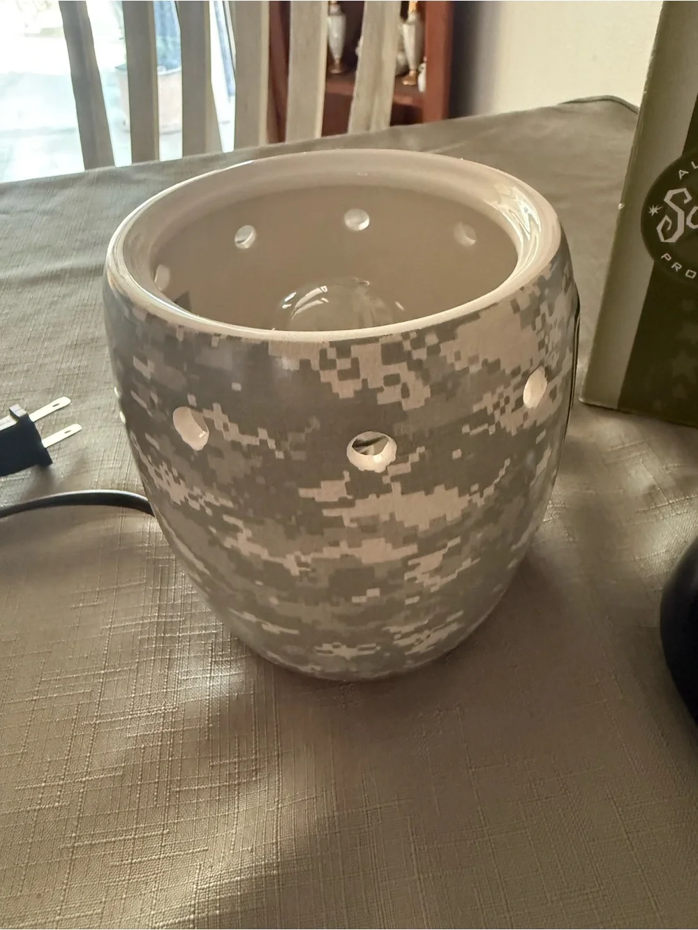 US Army Scentsy Full-Size Warmer Box with Olive Green and White Graphics